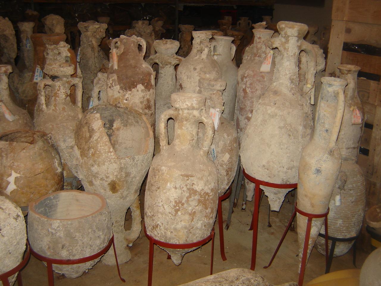  Amphora at the conservation laboratory in Zadar